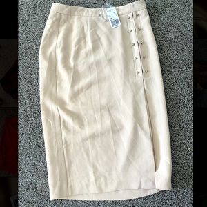 Side slit pencil skirt